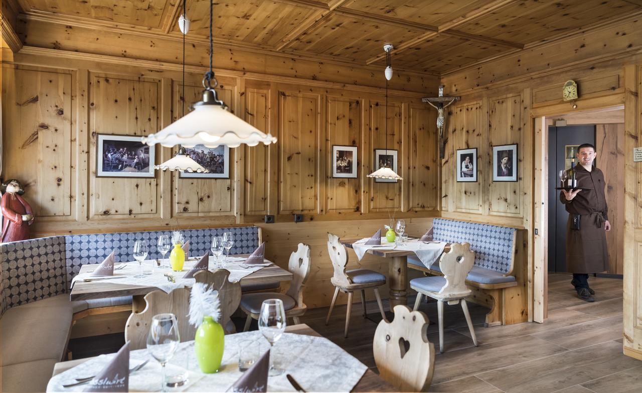 Hotel Roesslwirt Barbian Zewnętrze zdjęcie